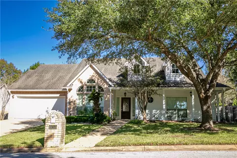 2703 Chase St, Brenham, TX 77833