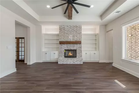 5006 Booth Falls Trl, Bryan, TX 77802 photo 4