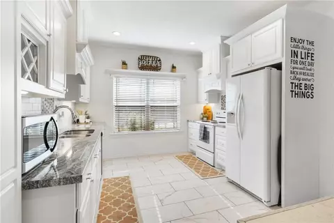 Kitchen - 399 Wallace St, Bryan, TX 77803 photo 2 of 3