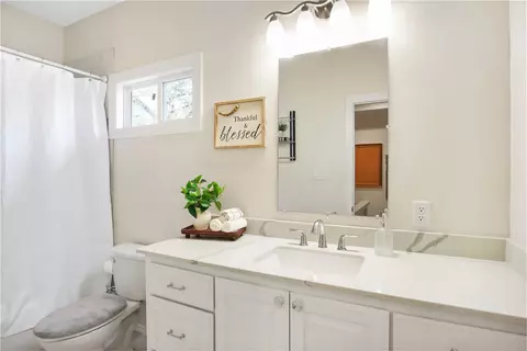 Bath - 399 Wallace St, Bryan, TX 77803 photo 2 of 2