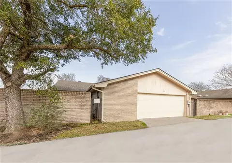 1816 Brothers Boulevard 1, College Station, TX 77845