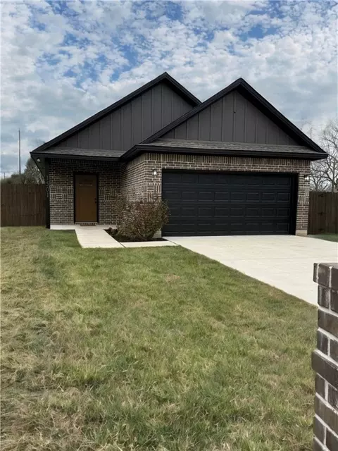 Exterior - 1501 Conroy St, Bryan, TX 77808 photo 2 of 3