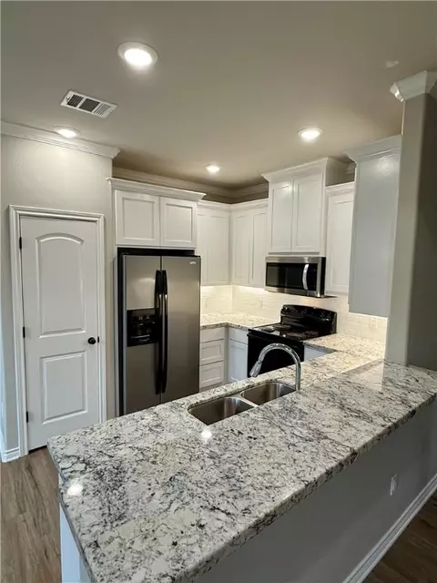 Kitchen - 1501 Conroy St, Bryan, TX 77808 photo 3 of 4