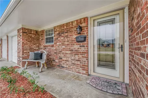 3802 Kelli Ln, Bryan, TX 77802 photo 4