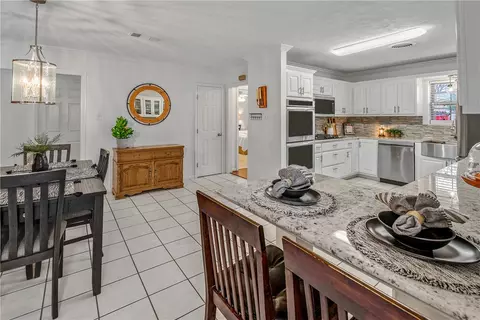 3802 Kelli Ln, Bryan, TX 77802 photo 13