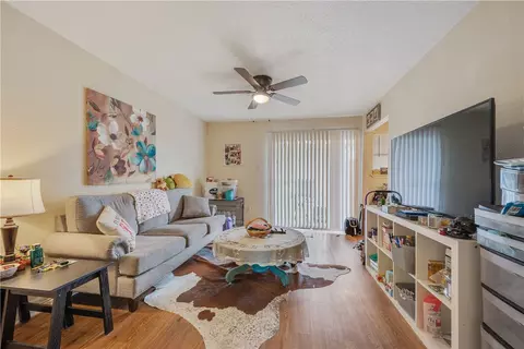 4205 Boyett A-d, Bryan, TX 77801 photo 3