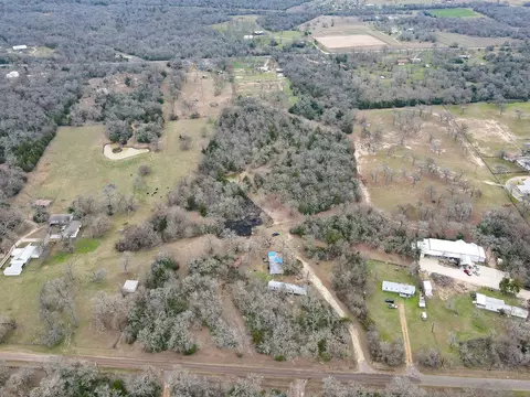 8657 Burch Ln, Bryan, TX 77808 photo 2