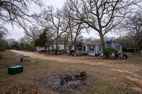 8657 Burch Ln, Bryan, TX 77808 photo 9