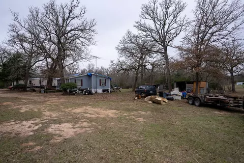8657 Burch Ln, Bryan, TX 77808 photo 10