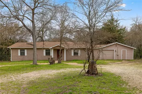 11549 Post Oak Ln, Bryan, TX 77807 photo 2