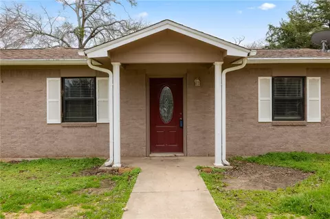 11549 Post Oak Ln, Bryan, TX 77807 photo 3
