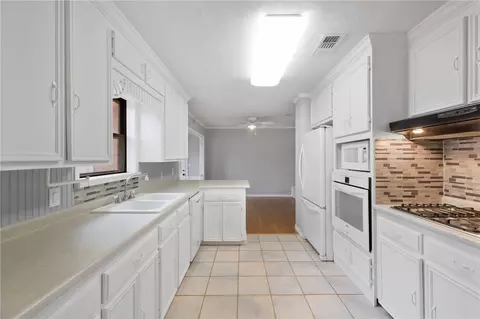 11549 Post Oak Ln, Bryan, TX 77807 photo 19