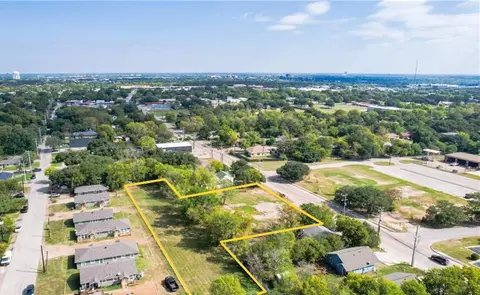 512 W Carson St, Bryan, TX 77801 photo 3