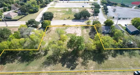 512 W Carson St, Bryan, TX 77801 photo 2