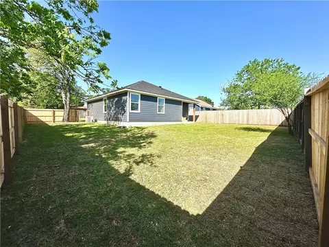 218 Plum St, Bryan, TX 77803 photo 21