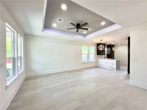 218 Plum St, Bryan, TX 77803 photo 6