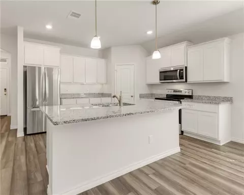5239 Montague Loop, Bryan, TX 77807 photo 8