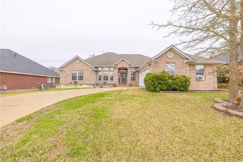 5113 Winchester Dr, Bryan, TX 77802