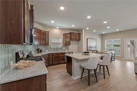 5311 Lyle Pl, Bryan, TX 77807 photo 3