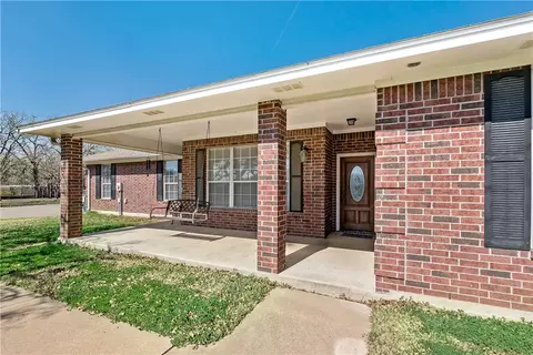 4057 Austins Xing, Bryan, TX 77808 photo 4