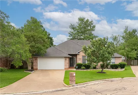 604 Ivy Cv, College Station, TX 77845