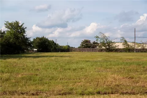 9901 Hunters Way, College Station, TX 77845