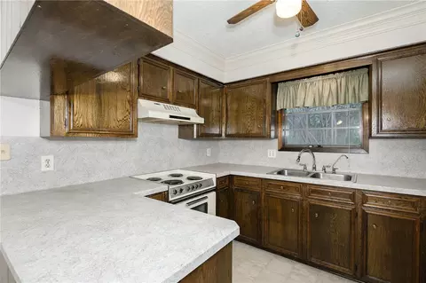 4103 Willow Oak St, Bryan, TX 77802 photo 5
