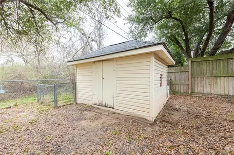 4103 Willow Oak St, Bryan, TX 77802 photo 39