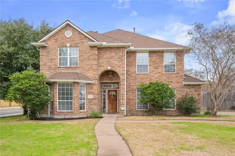 1605 Dominik Dr, College Station, TX 77840