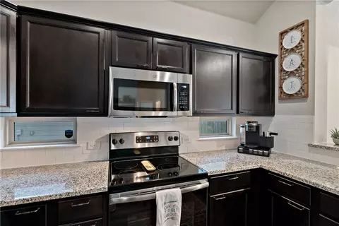 Kitchen - 2027 Dumfries Dr, Bryan, TX 77807 photo 4 of 5