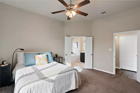 Bedroom - 2027 Dumfries Dr, Bryan, TX 77807 photo 1 of 2