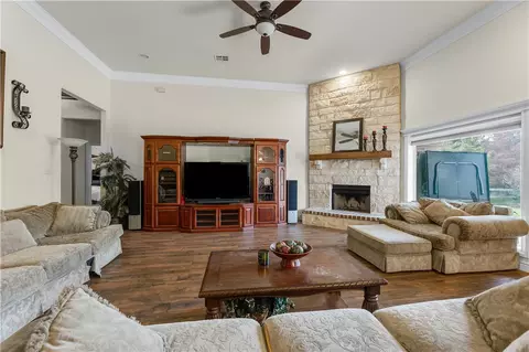 7833 Mapache Ct, Bryan, TX 77808 photo 8