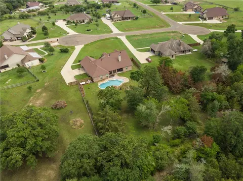 7833 Mapache Ct, Bryan, TX 77808 photo 5