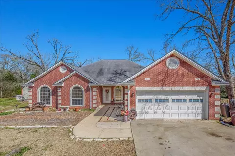 12611 Robin Dr, College Station, TX 77845
