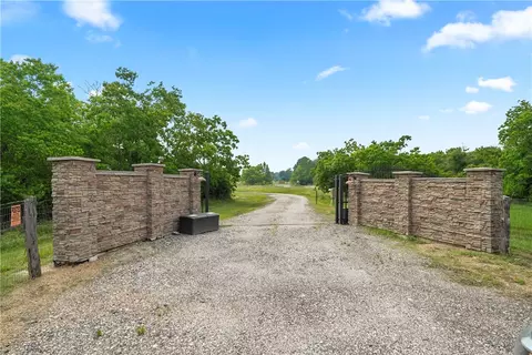 18703 Hopfe Rd, Hockley, TX 77447