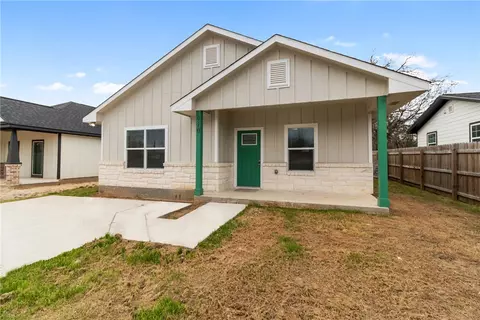 910 Chicago St, Bryan, TX 77803 photo 1