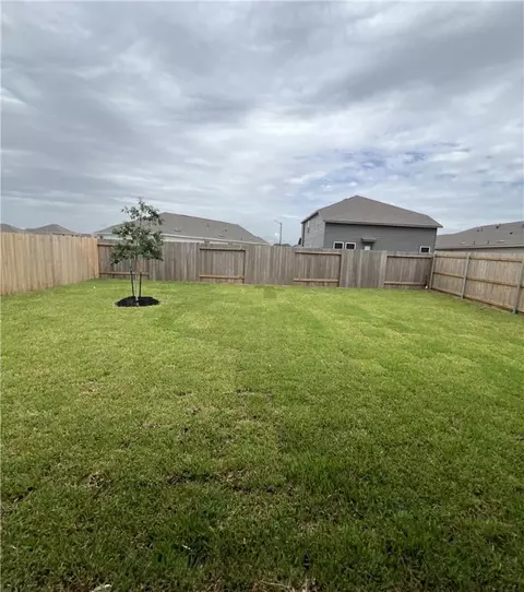 Exterior - 5307 Lyle Pl, Bryan, TX 77807 photo 2 of 2