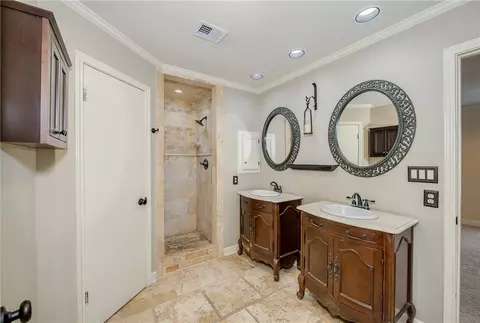 2804 Meadow Briar, Bryan, TX 77802 photo 29