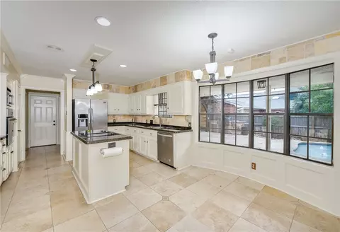 2804 Meadow Briar, Bryan, TX 77802 photo 11