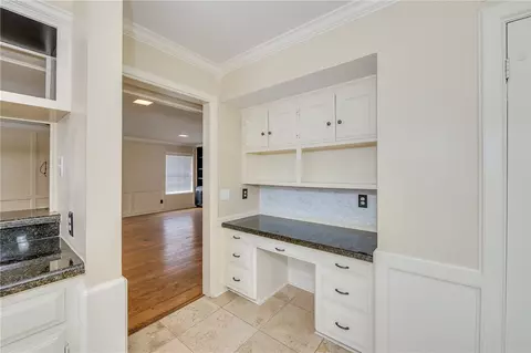 2804 Meadow Briar, Bryan, TX 77802 photo 9