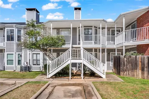 4441 Old College #8202, Bryan, TX 77801
