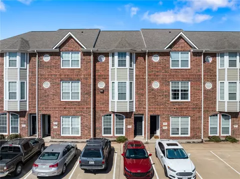 1198 Jones Butler Road 3004, College Station, TX 77840