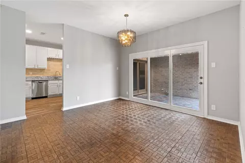 3512 Parkway Ter, Bryan, TX 77802 photo 6