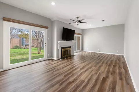 3512 Parkway Ter, Bryan, TX 77802 photo 5