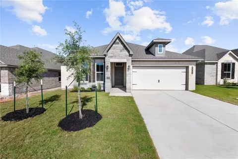 6008 Eldora Dr, College Station, TX 77845