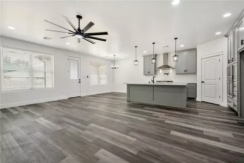 3092 Peterson Way, Bryan, TX 77802 photo 5