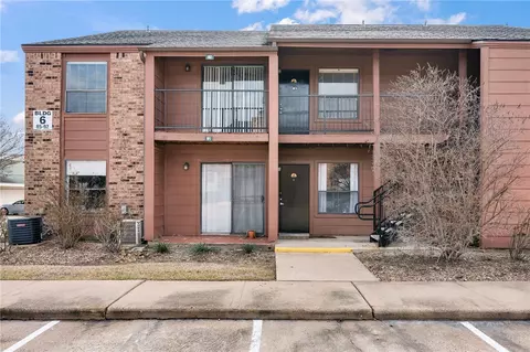 904 University Oaks Boulevard 92, College Station, TX 77840