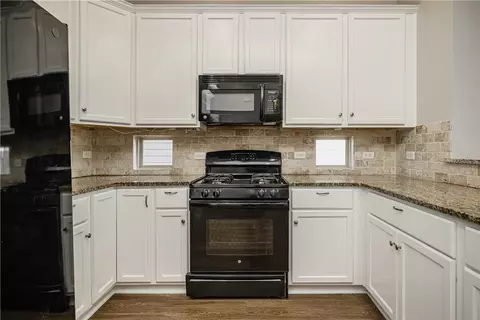 3051 Positano Loop, Bryan, TX 77808 photo 9