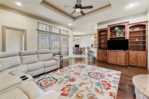 3911 Esquire Ct, Bryan, TX 77808 photo 10