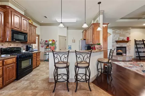 3911 Esquire Ct, Bryan, TX 77808 photo 12